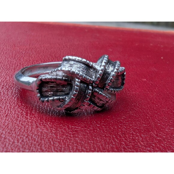 Vintage Avon Knot Ring Size 7.5 - Romantic Gift For Women - Picture 3 of 9
